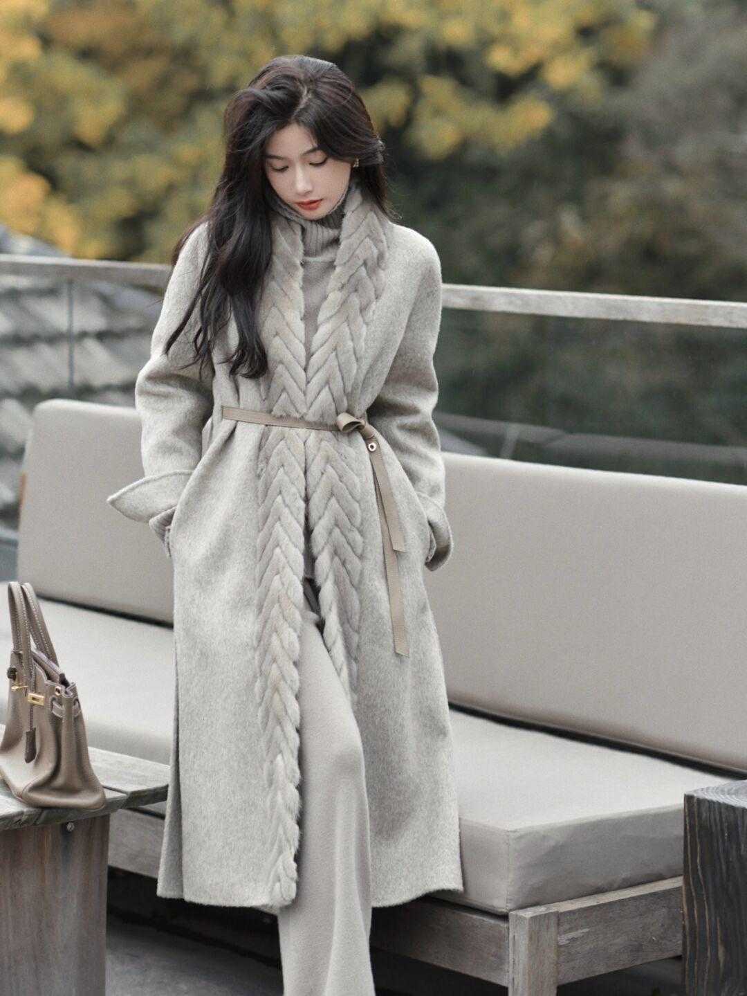 毛领|收起长款大衣吧!小众高端才够惊艳,贵气知性