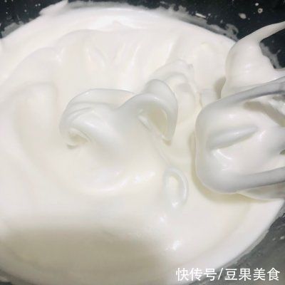 蛋白霜|轻乳酪蛋糕中午刚做完，晚上又想吃了