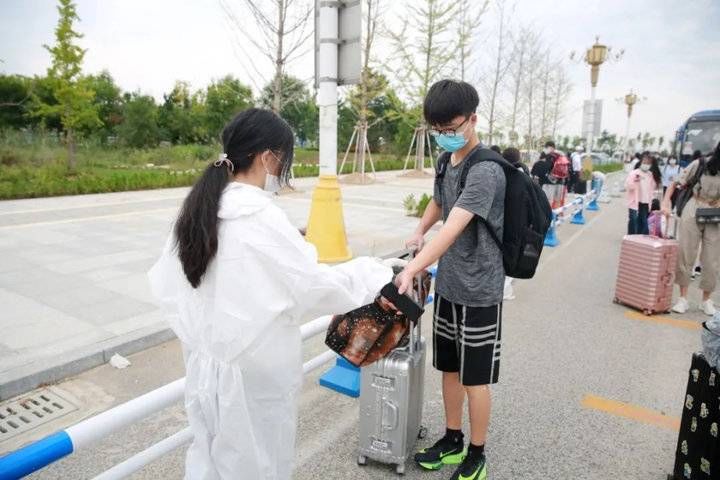 学生|分批分类、错时错峰！山东中医药高等专科学校学生返校了！