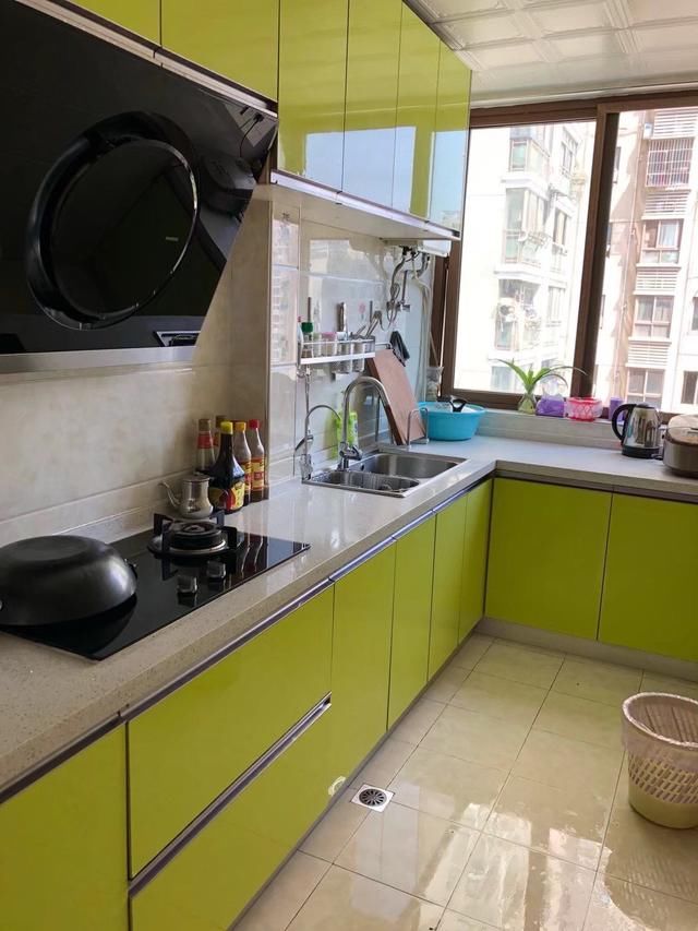 锅底|厨房不足5平米，却高级感十足！这些用心的“细节”处，值得学习