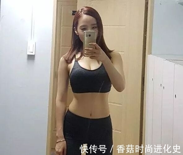 穿搭 俏丽多姿的打底裤美女,莫名的有一种成熟韵味!