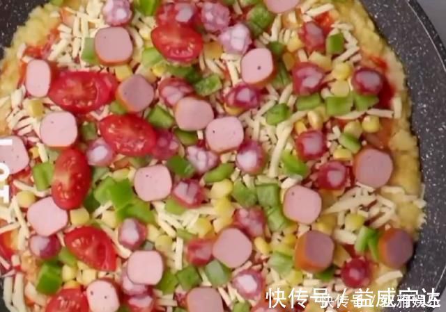 热狗|吃剩的馒头千万别丢掉，看我怎么把五毛钱的馒头变成在家也能做的披萨