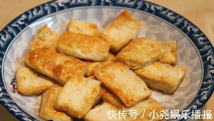 饭菜|周四做了此桌饭菜,顺手拍图发到家族群里,亲戚们纷纷点评
