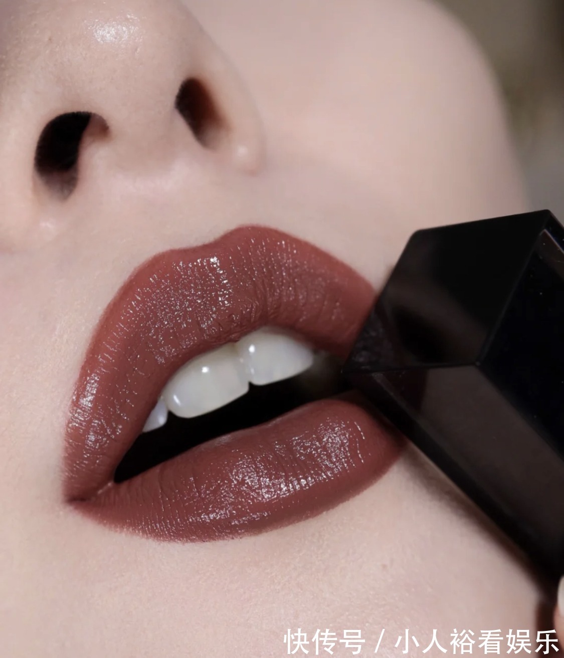 色号 没想到,初秋最受欢迎的口红色号是奶棕色,黄皮涂也显白温柔