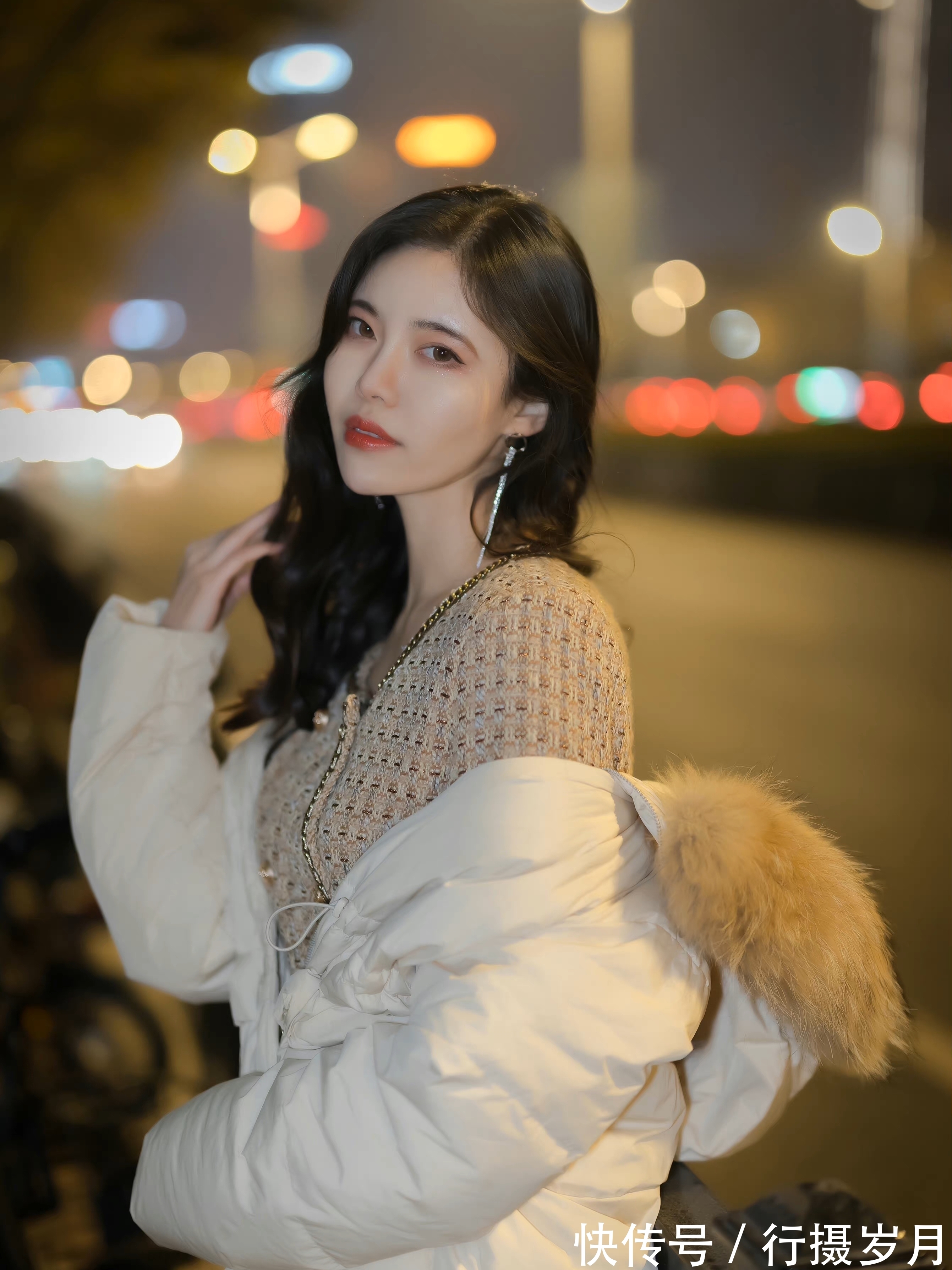 思绪#夜色寂寂,思绪飘然