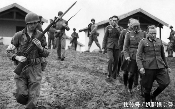 飞机|二战中最愚蠢的士兵：兴高采烈打下一架飞机，干掉的却是自家元帅