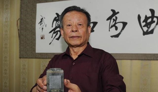 延生在进行|毫厘之间显功力 六旬微雕师“以刀代笔”刻出《孙子兵法》