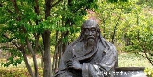 |沙雕动画,搞笑:被鸡啄得下不了床,告诉你什么叫恨之入骨!