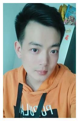 皮肤干燥是怎样导致的?保湿淡斑护肤方法分享