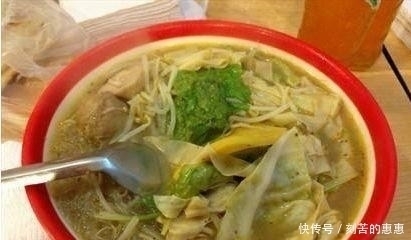 避开|去吃麻辣烫,避开4种食物不拿,老板一瞧就知道你是懂行的