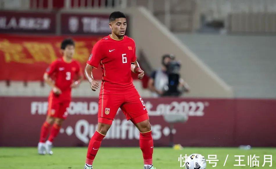 刘彬彬|国足大合影出炉!客战日本越南备选名单曝光,泰山队7人入选