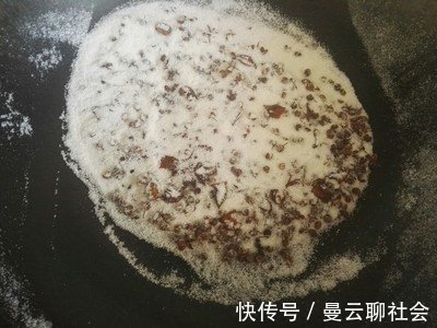 白酒|腌腊肉，放多少盐合适？牢记这个比例，腊肉鲜香入味，不长毛不臭