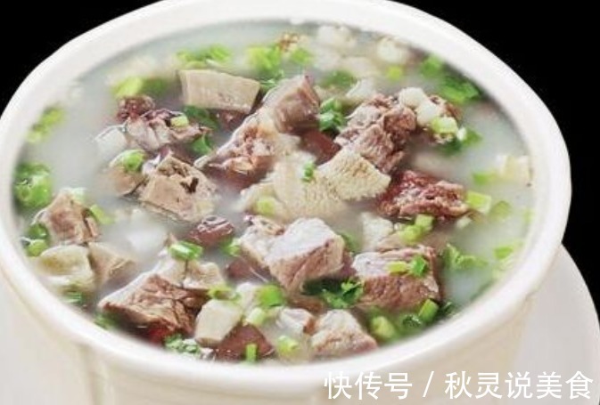 秋冬季节怎么能少了此汤此汤营养价值高，还不长肉上桌被抢光