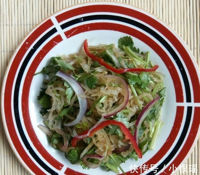 延缓衰老|女人多吃这菜，延缓衰老，价格还不贵，5毛钱就可以做出一大盘