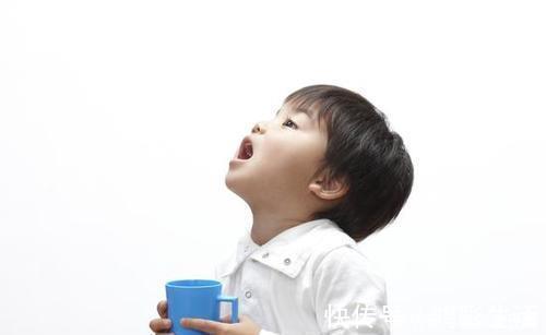 宝宝|家长注意;宝宝这几种睡觉“姿势”,是宝宝脾胃亮起了警示灯