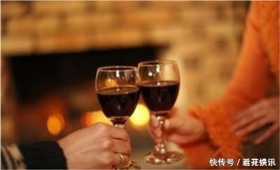 饮酒|喝酒的人和不喝酒的人,到底谁的寿命更长真相揭开,让人不敢相信