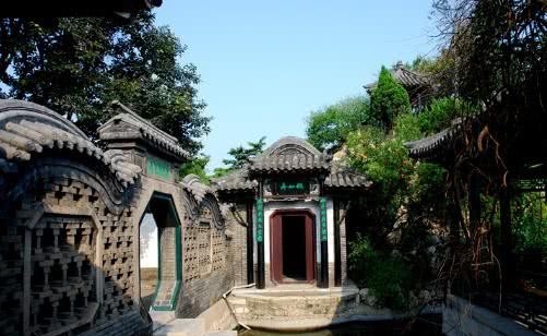 手里|为什么宋朝大臣上朝时手里会拿一块板子？有什么用处？