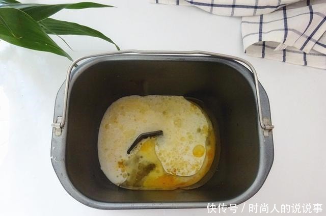 奶味十足的软面包,像做馒头一样简单,不需要造型,越吃越爱