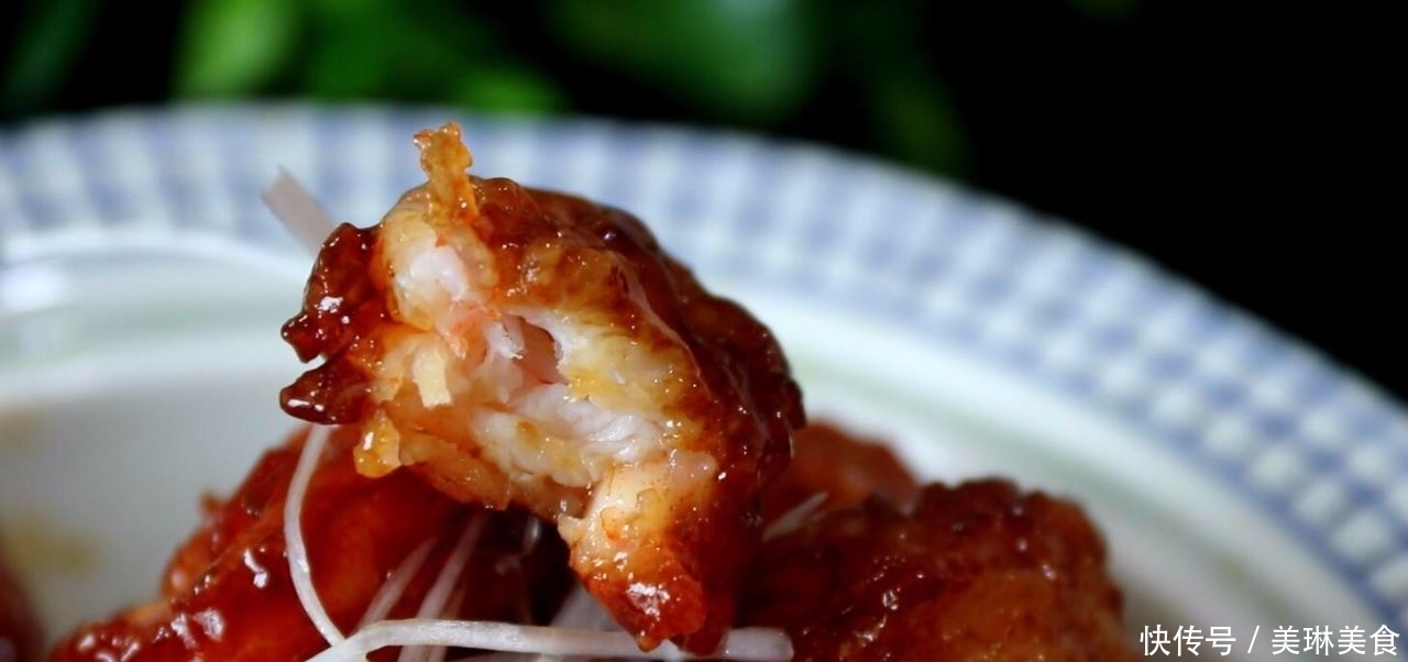 教你做抓炒大虾,虾肉一点也不老,外酥里嫩,包裹着酸甜咸的酱汁