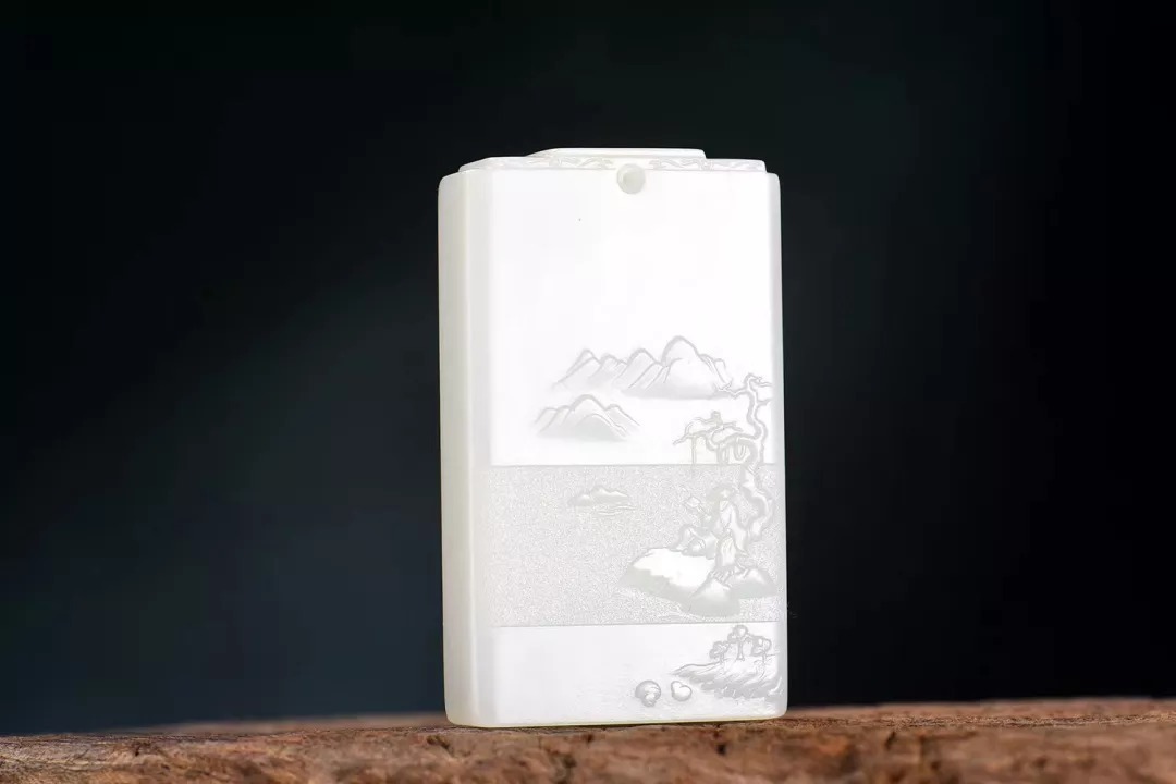 扳指 男人的手里，离不开这四件首饰