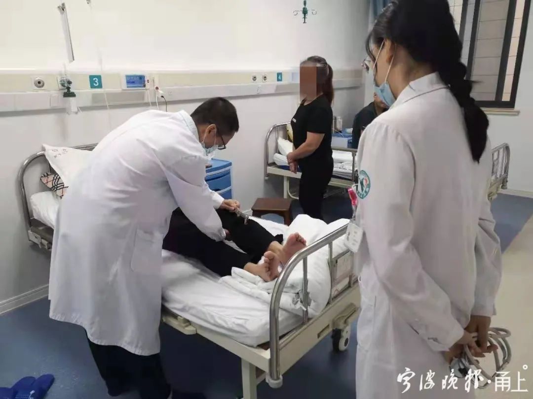 卒中|每12秒就有一人发病！宁波两40岁男子中招，一个终身残疾，一个很快“满血复活”！这个保命法一定要掌握