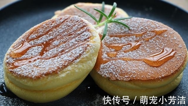 面糊|别再用电饭煲做蛋糕，教你平底锅做，简单0失败，咬一口就停不下