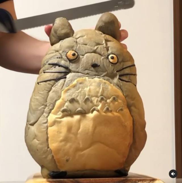 惊喜|日本网友制作龙猫面包切开有惊喜,网友:拜托要拿出来卖!