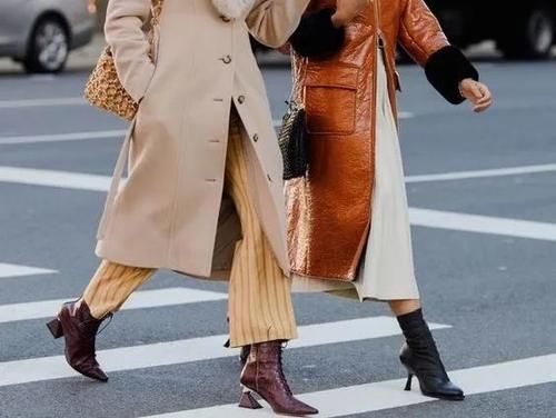 裙子＋短靴，这个季节你一定要学会的搭配