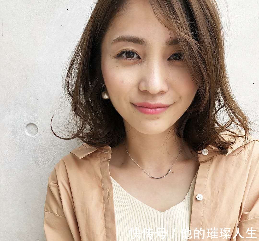 短发 五六十岁女人做发型,一定不能按照真实年龄设计,显老又没气质!