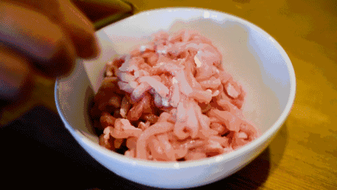 炒牛肉不够嫩滑?99% 的人都败在这一步上