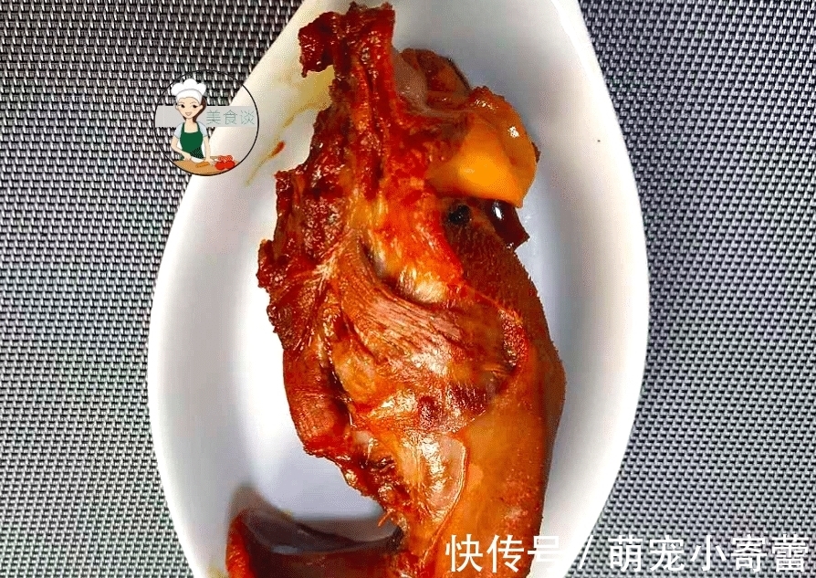 秋天吃牛羊肉不如吃它，35元一条，煮好切片淋上料汁，滋补又馋人
