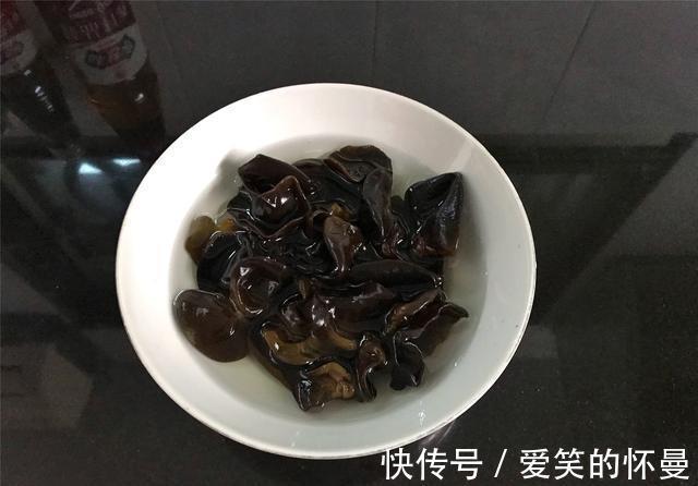 营养|白菜学会这么做，比炖肉还好吃，鲜美营养又简单，上桌连汤都不剩