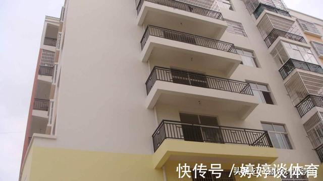 物业|小区不准封阳台，为了孩子，我花80块钱铺层防护网，物业也夸安全