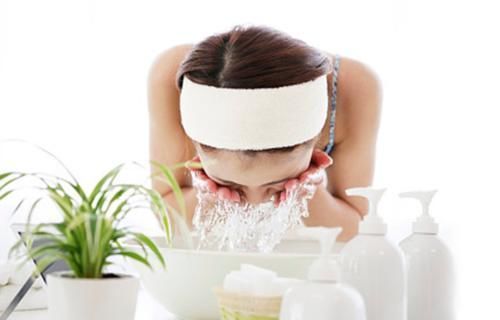 神仙水 护肤常见的几种“智商税”,很多人都在做,你中了几个?