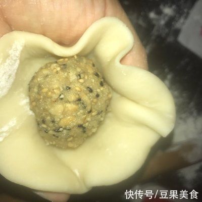 油皮|酥到掉渣的苏式鲜肉月饼（中级西点师开酥法）