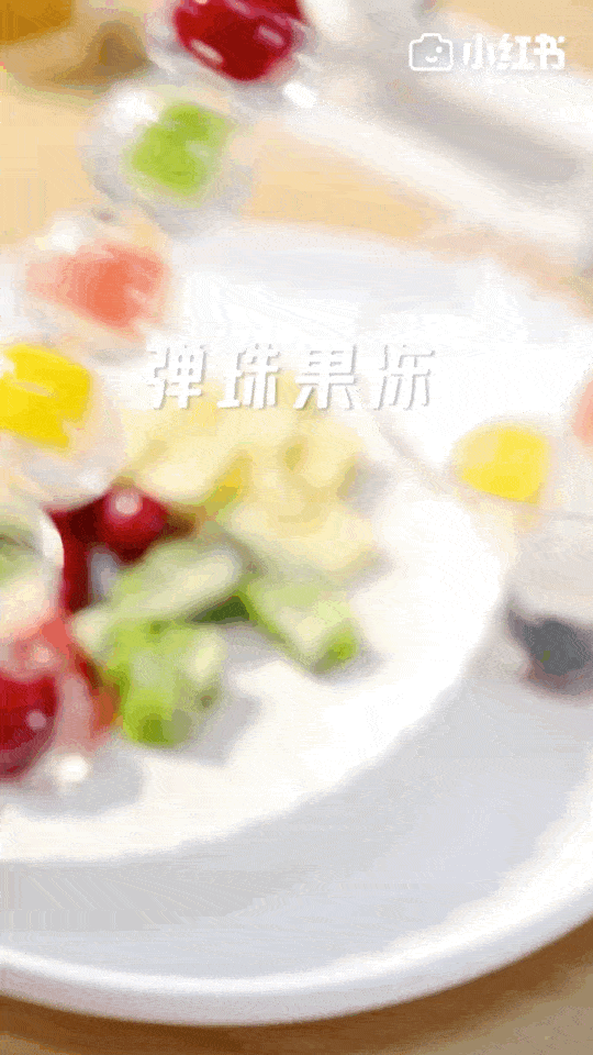 冬季精致女孩行为大赏：吃水果