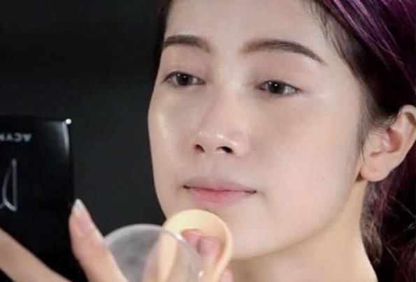 女人再忙也要记住：出门尽量化淡妆，教你正确顺序，既简单又好看