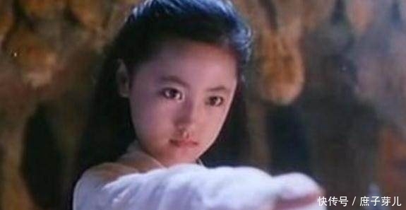 萧峰|天山童姥VS萧峰,童姥能否一招秒杀萧峰?