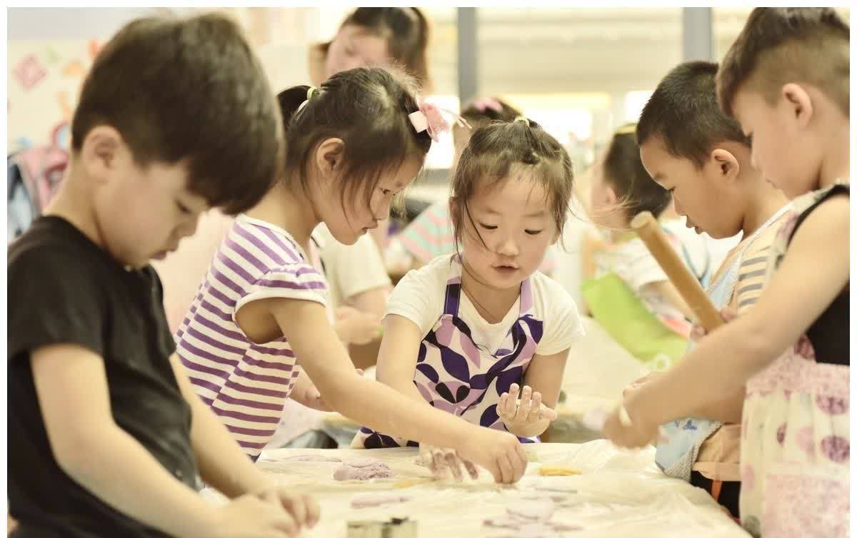 节日|为什么现在的孩子不再善意待人?家长该如何教育