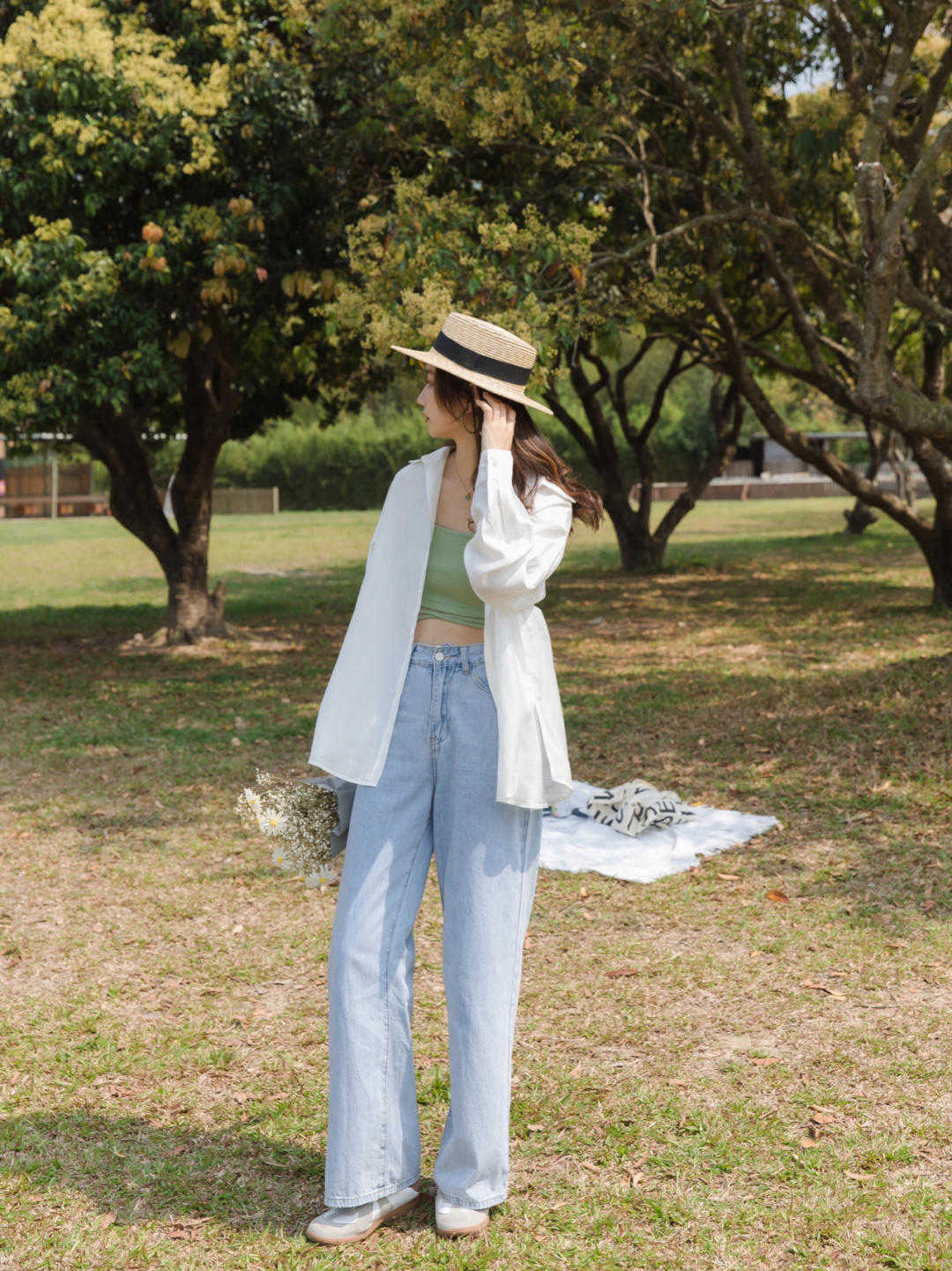 半身裙|秋季穿搭怎么摆脱“沉闷感”?看看基础款的一衣多穿,日常实用