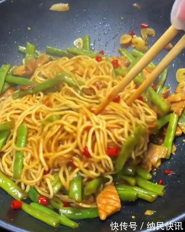 面条|碗面的做法,清爽入味,香气扑鼻,好吃又好看