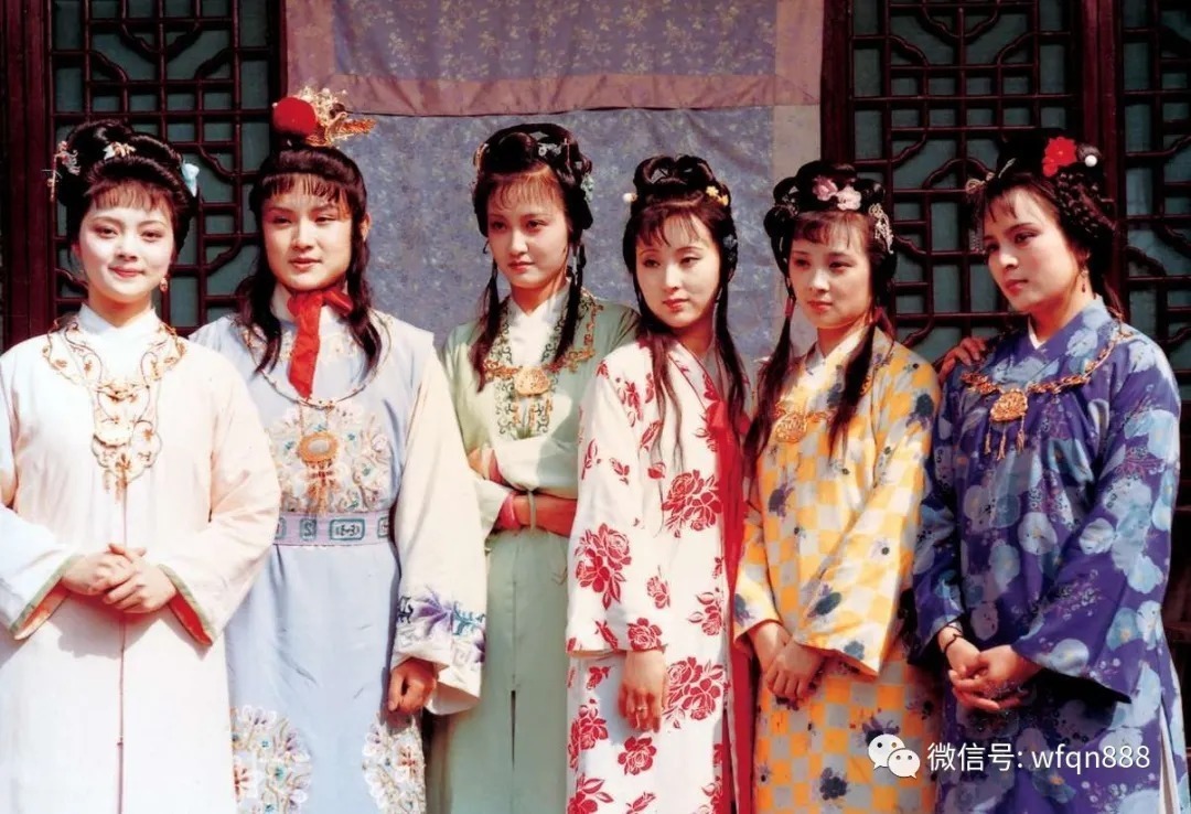 红楼梦人物大辞典#家产被贾府侵占后,王熙凤用两瓶茶叶试探,黛玉的回应让人心疼