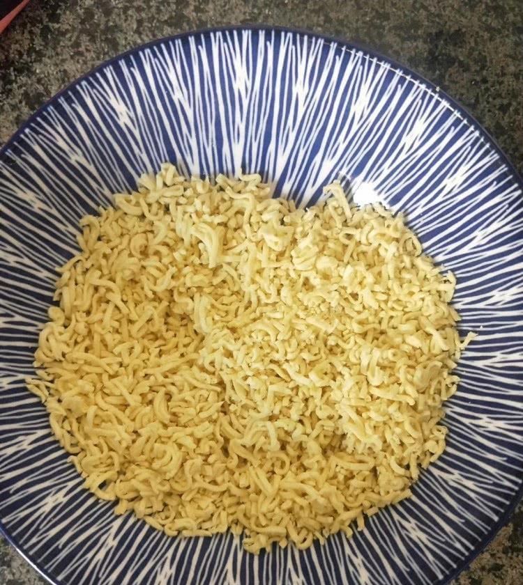 早饭|请尝试像胡竞选生一样的“方便面饼干”新作,不需要买早饭