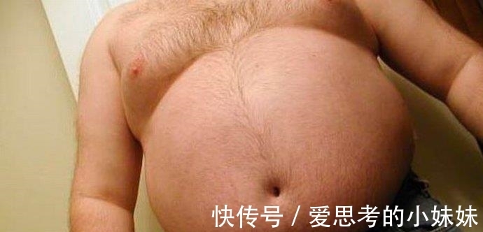 内脏脂肪|男生腹部脂肪该怎么减？并让你的腹肌更加明显！