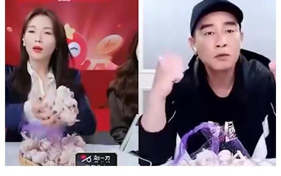 张智霖对陈小春的普通话评价:他其实可能很标准,只是你听不到