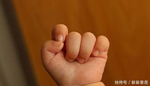 阶段|孩子聪不聪明，不用等到他长大才知晓，看宝宝的“手”就可以了