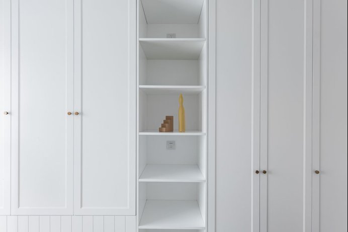 套房子|93平现代简约风,壁炉式电视背景墙,简美如光的舒适宅