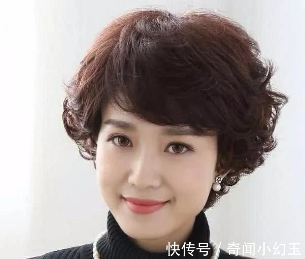 齐刘海|女人过了40岁,千万别留这3种发型,又土又“显老”,希望你没有
