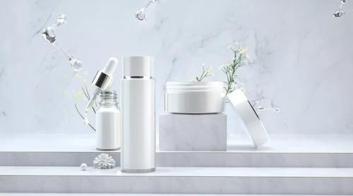 女性平均每天用12种护肤产品,不如收藏这份护肤锦囊!