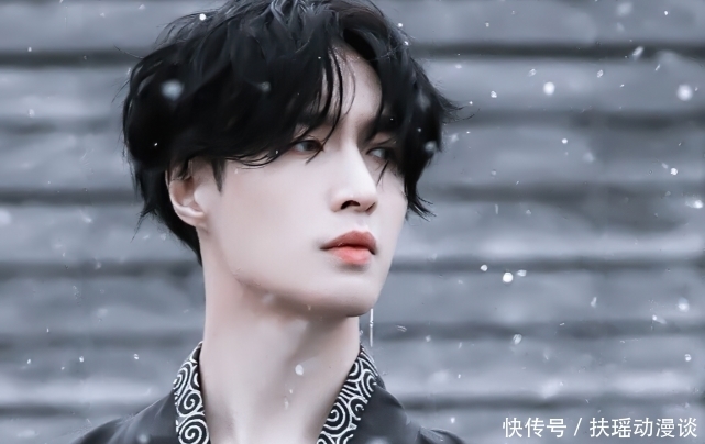 黄老师|张艺兴成第二个鹿晗?为满足杨紫主动去鸡窝拿蛋,家长带头磕cp